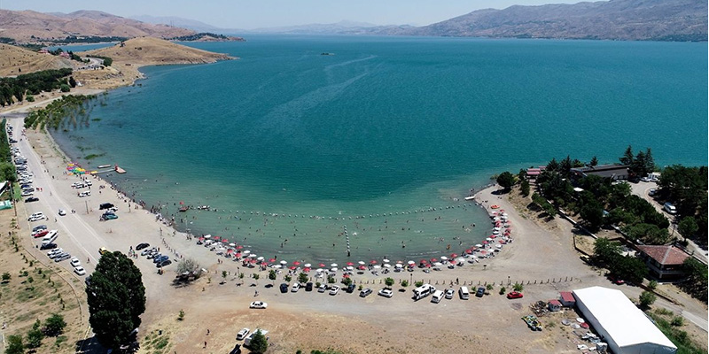 Doğuda gezilecek yerler Hazar Gölü