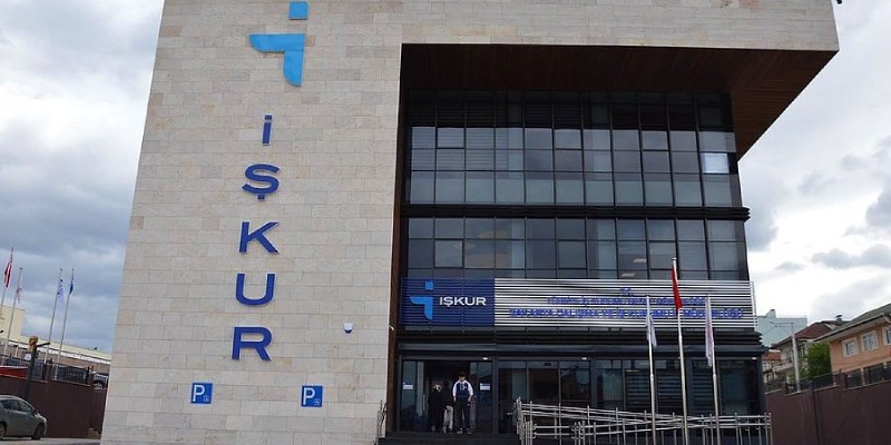 işkura ait web sitesi üzerinden işsizlik maaşı başvurusu