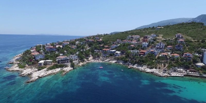 Karaburun plajı İncirliköy Koyu